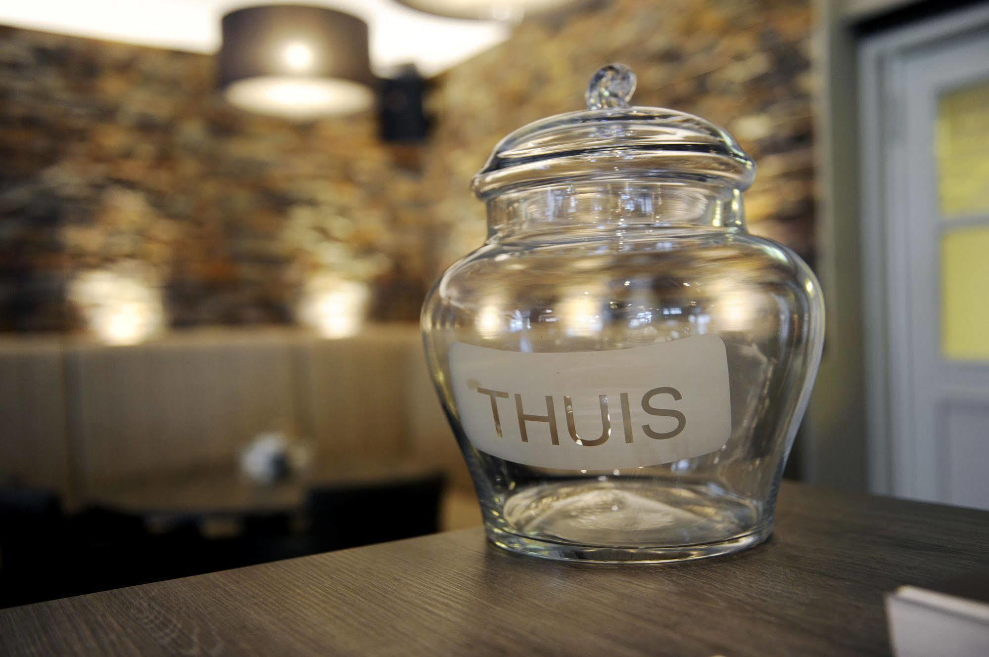 Hotel-Restaurant Thuis! Dinteloord Экстерьер фото